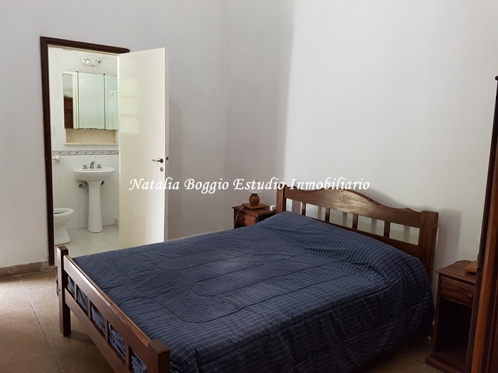 #1550 Chalet a 1 cuadra y media de peatonal y 3 del mar — calle 18 1250 miramar — Alquiler temporario, foto 1 de 8