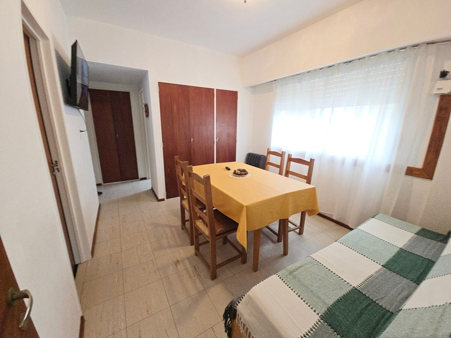 #3512 Departamento 2 ambientes a 1 cuadra de peatonal y 4 — AVENIDA 23 n° 998 miramar — Alquiler temporario, foto 4 de 8