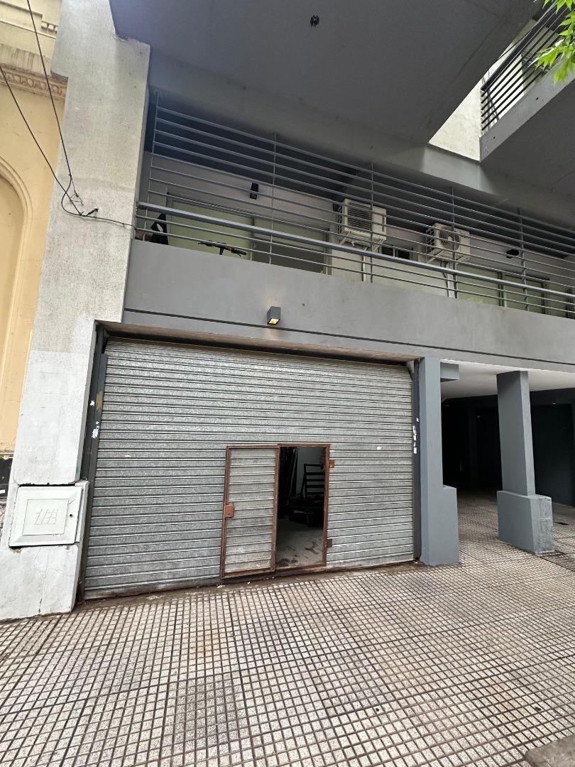 Local con Cochera en Boedo — Castro 1100, Boedo — Venta, foto 1 de 8
