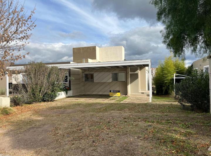 Propiedad importada — Avenida Ejercito Argentino al 300 — Venta, foto 1 de 8