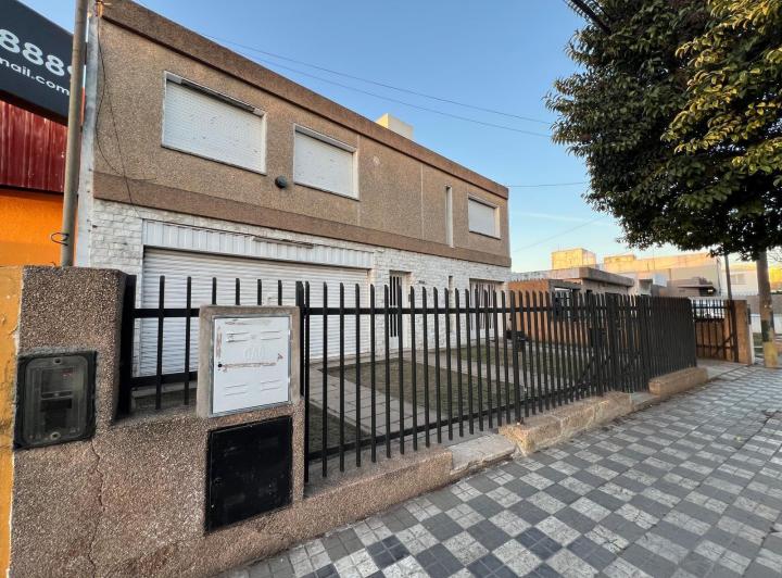Casa 10 ambientes en Alto Verde — Bv Los Granaderos al 2800 — Venta, foto 2 de 8