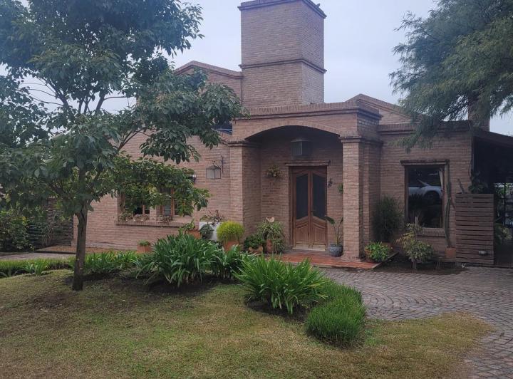 Casa 8 ambientes en 4 Hojas — San José de Calasanz al 2131 — Venta, foto 2 de 8