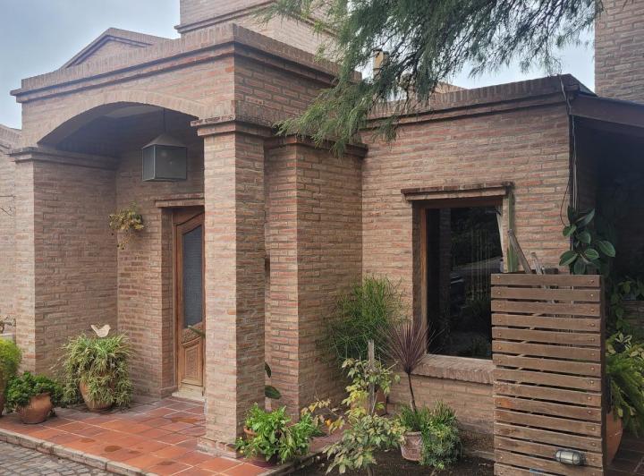 Casa 8 ambientes en 4 Hojas — San José de Calasanz al 2131 — Venta, foto 3 de 8