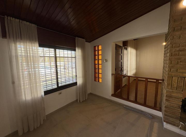 Casa 3 Dorm. en Barrio San Francisco — Peru al 1700 — Venta, foto 3 de 8