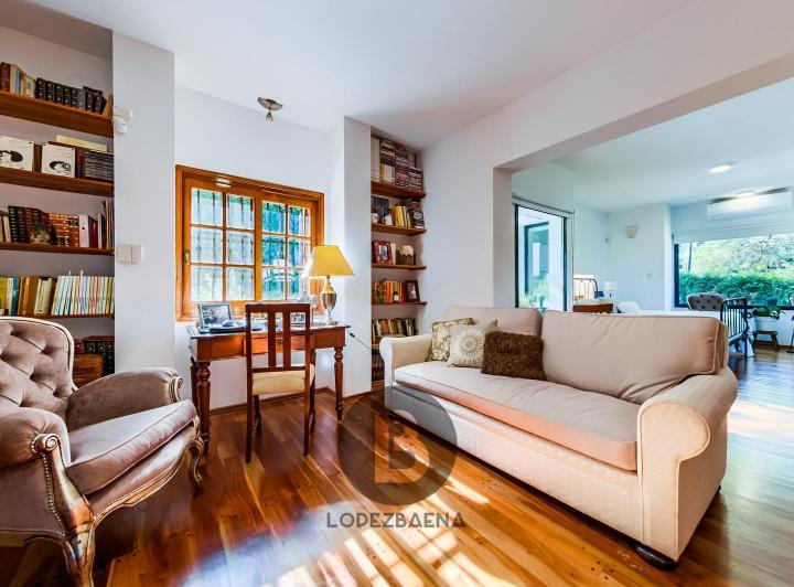 Venta Casa 4 Dorm. en Villa Allende Golf — Venta Casa 4 Dormitorios - Impecable! en Villa Allende Golf — Venta, foto 1 de 8