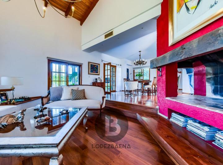 Venta Casa 4 Dorm. en Villa Allende Golf — Venta Casa 4 Dormitorios - Impecable! en Villa Allende Golf — Venta, foto 6 de 8