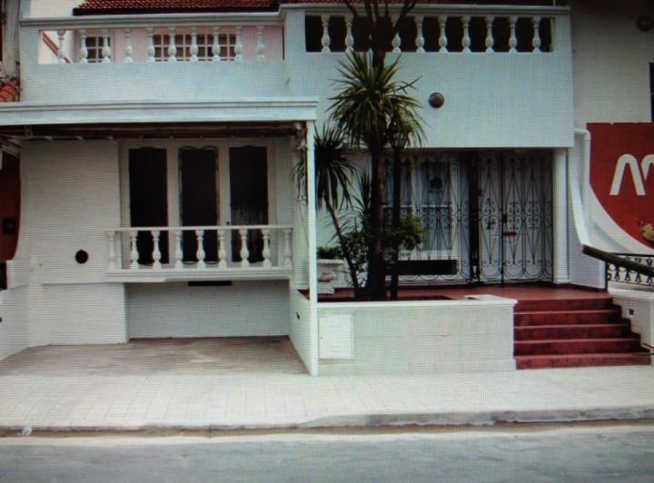 Casa en Güemes — Marcelo T. de Alvear al 1200 — Venta, foto 2 de 8