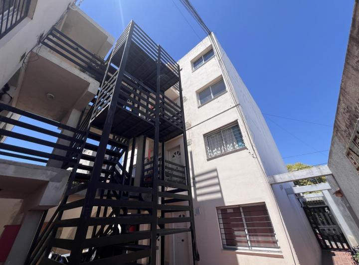 Departamento 1 dorm. en San Martín — Europa al 200 — Venta, foto 2 de 8