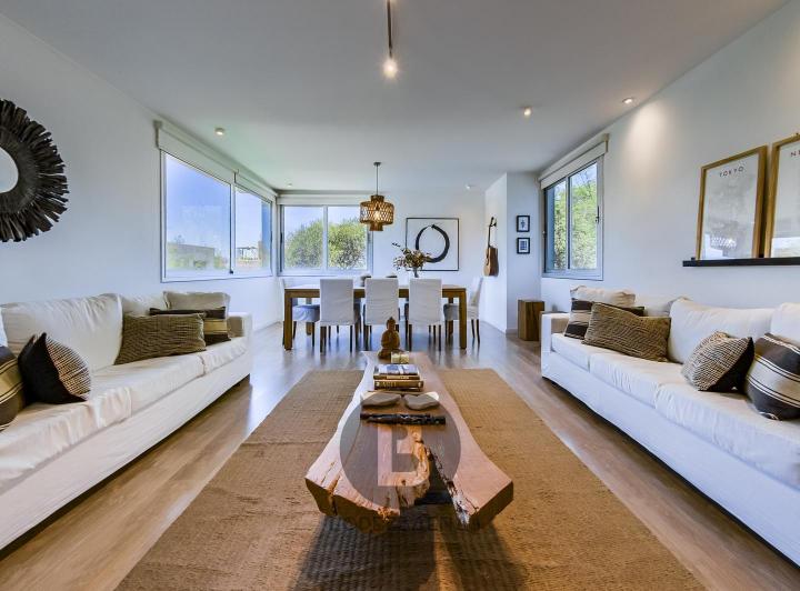Casa 9 ambientes en La Pankana — Av. los Alamos 1767 - La Pankana — Venta, foto 1 de 8