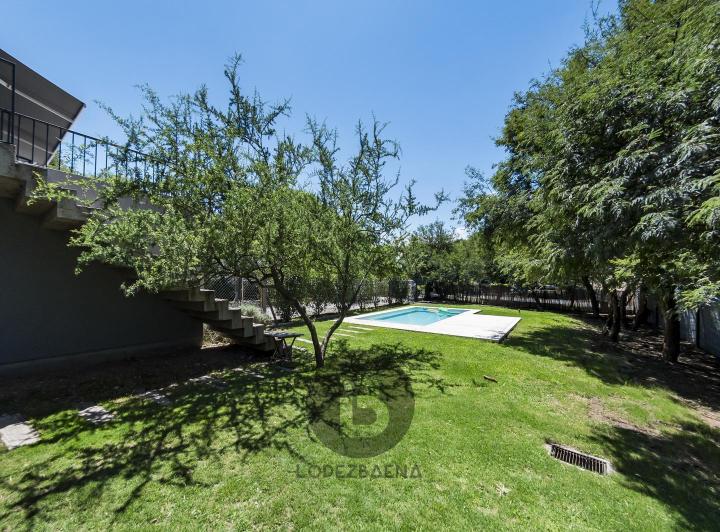 Casa 9 ambientes en La Pankana — Av. los Alamos 1767 - La Pankana — Venta, foto 4 de 8