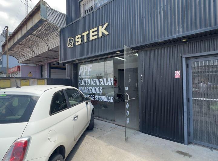 Local en Sarmiento, Córdoba — Av. Amadeo Sabattini al 2100 — Alquiler, foto 1 de 8
