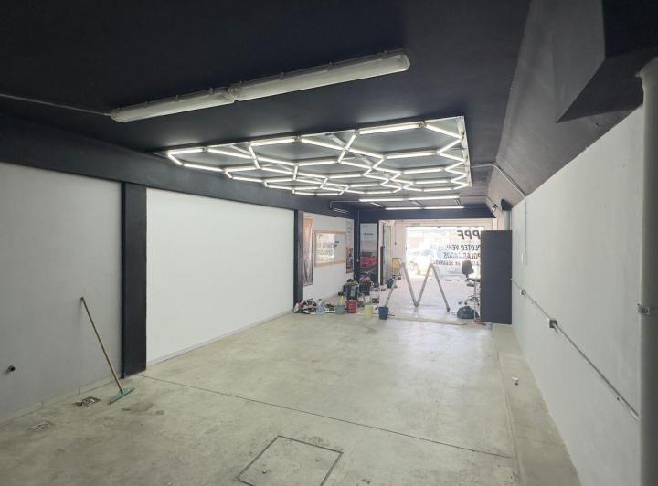Local en Sarmiento, Córdoba — Av. Amadeo Sabattini al 2100 — Alquiler, foto 4 de 8