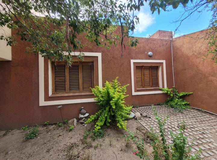 Casa 7 ambientes en Barrio Escobar — Las Playas al 1400 — Venta, foto 3 de 8