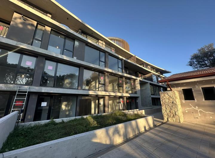 Departamento 5 ambientes en Cerro de las Rosas — Av. Rodríguez del Busto al 2400 — Venta, foto 1 de 8