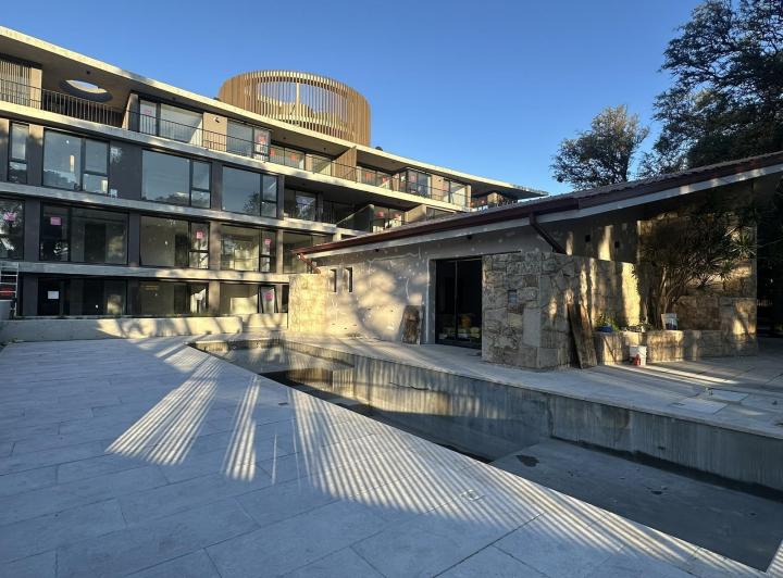 Departamento 5 ambientes en Cerro de las Rosas — Av. Rodríguez del Busto al 2400 — Venta, foto 3 de 8