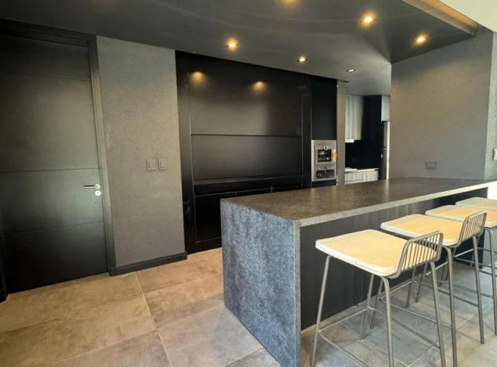 Departamento 3 ambientes en Cerro de las Rosas — Tristán Malbrán 4051 — Alquiler, foto 7 de 8