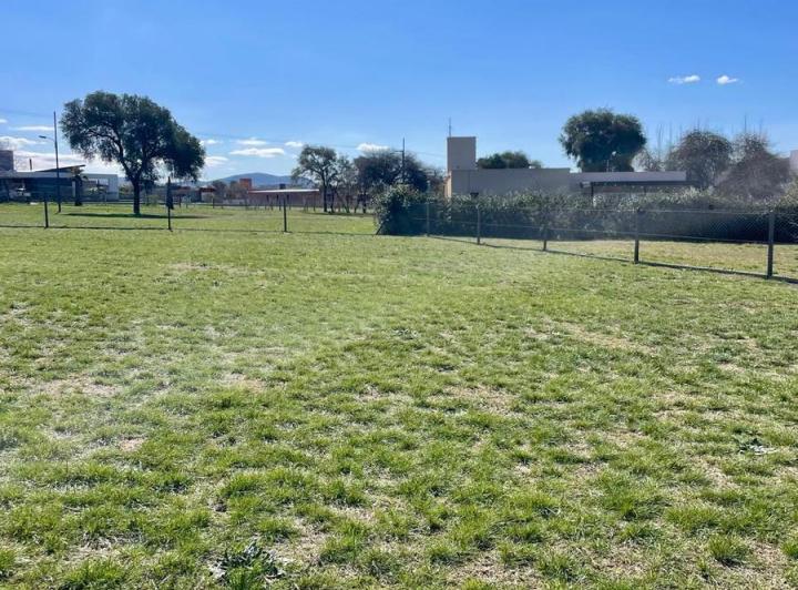 Lote en Valle del Golf — Valle del Golf Lote en Esquina 850 m2 con Servicios Fondo Norte — Venta, foto 8 de 8