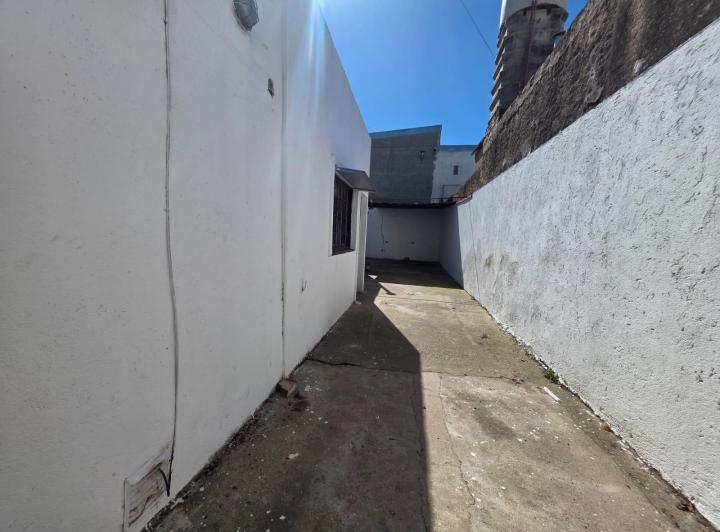Casa 3 ambientes en Hipólito Yrigoyen — Achala al 734 — Venta, foto 3 de 8