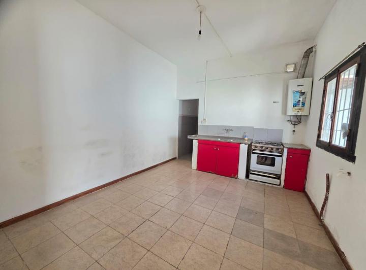 Casa 3 ambientes en Hipólito Yrigoyen — Achala al 734 — Venta, foto 5 de 8