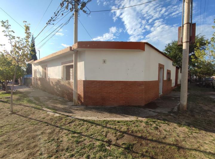 Casa 7 ambientes en Villa Dolores — Excelente Casa Y Punto Comercial!! En Venta en Villa Dolores, Traslasierra!! — Venta, foto 5 de 8