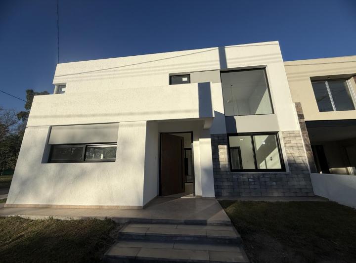 Casa 4 ambientes en Las Tejas del Sur — Lote 1, Mzna 5 — Venta, foto 1 de 8