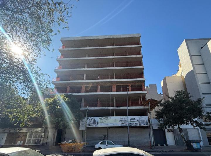 Departamento 1 ambiente en General Paz — Blvd. General Ortiz de Campo 40 — Venta, foto 2 de 8