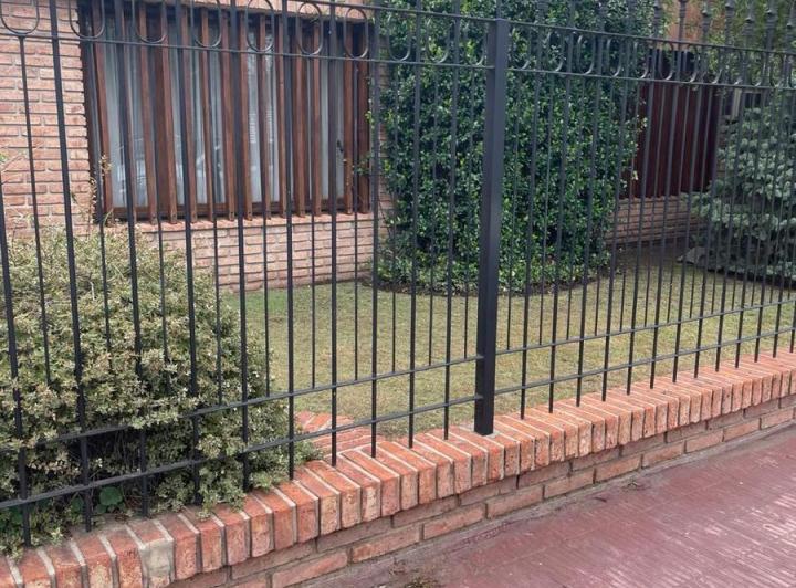 Casa 7 ambientes en Cerro de las Rosas — José Gigena 2070 — Alquiler, foto 7 de 8