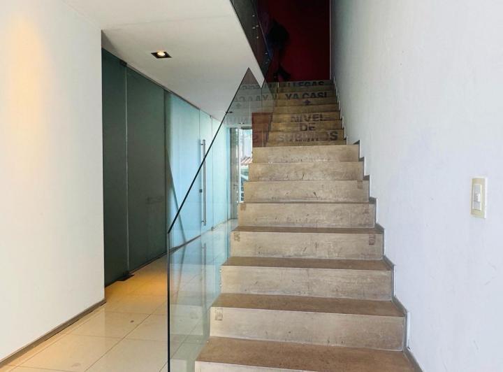 Local Comercial 1 Ambiente en Cerro de las Rosas — Venta Oficinas Premiun 74 mt con Estacionamiento / Cerro de las Rosas — Venta, foto 2 de 8