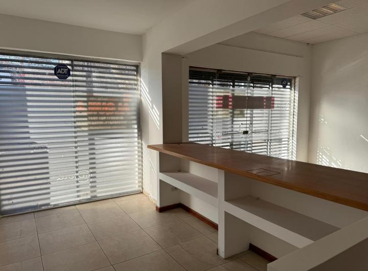 Edificio Comercial en Centro — Humberto Primero al 700 — Venta, foto 1 de 8