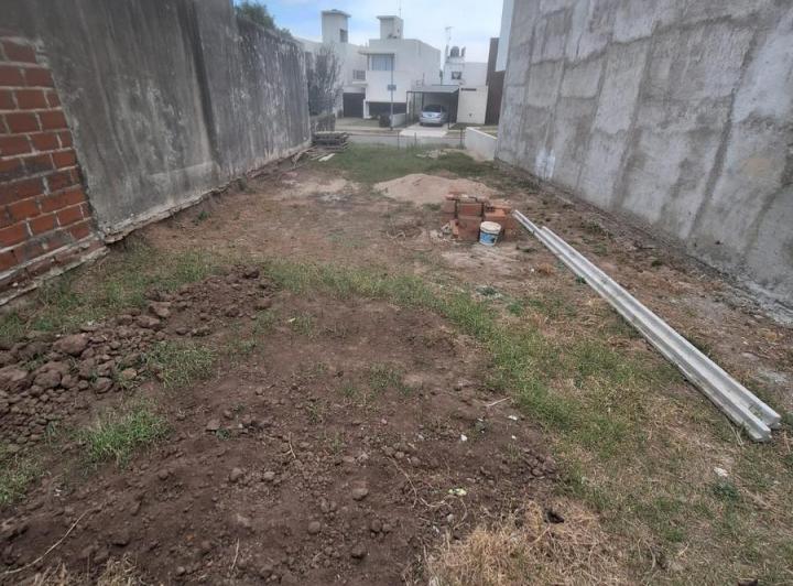 Lote en Nuevo Poeta Lugones — Payador Juan Godoy — Venta, foto 1 de 8