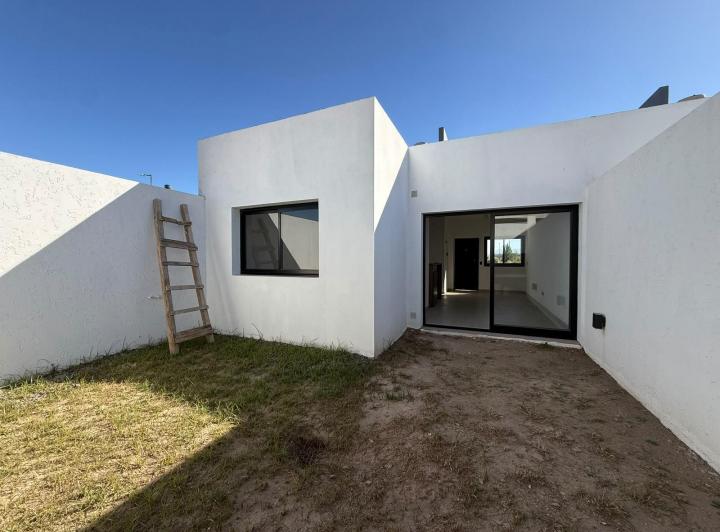 Dúplex 2 Dorm en Rincones de Manantiales — MZA 11 Lote 13 — Venta, foto 7 de 8