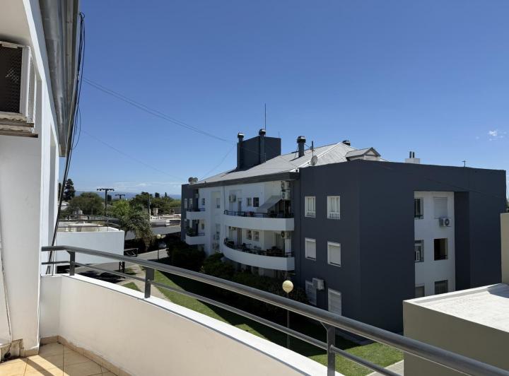 Departamento 3 ambientes en Alberdi — Diego Cala al 400 — Venta, foto 1 de 8