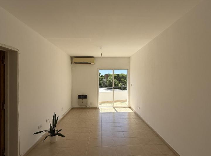 Departamento 3 ambientes en Alberdi — Diego Cala al 400 — Venta, foto 7 de 8