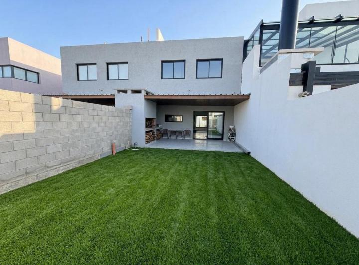 Casa 3 Dorm. en Docta — Venta, foto 2 de 8