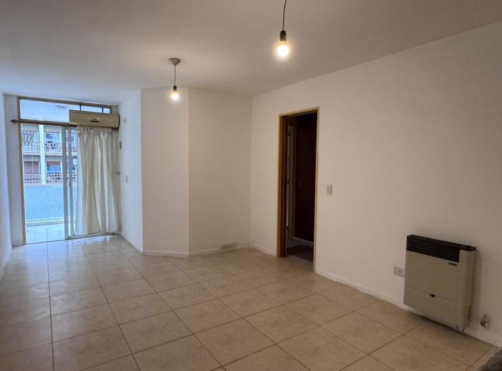Departamento 2 ambientes en Nueva Córdoba — Obispo Oro al 300 — Alquiler, foto 2 de 8