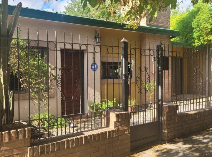 Casa 6 ambientes en Colinas de Vélez Sársfield — Romagosa al 700 — Venta, foto 1 de 8