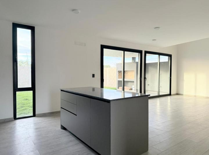 Casa 4 ambientes en Cuestas de Manantiales — Venta, foto 4 de 8
