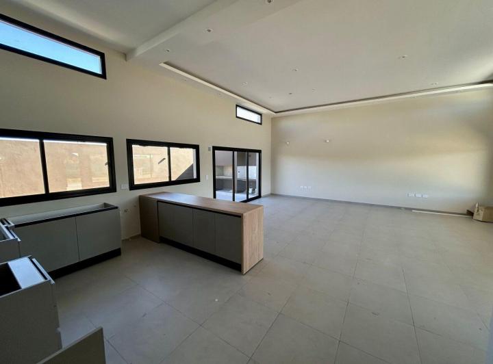 Casa 3 Dorm en Rincones de Manantiales — Av. La Donosa al 4200 — Venta, foto 4 de 8