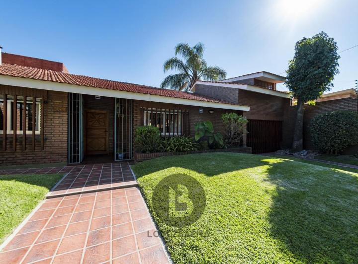 Casa 4 ambientes en Cerro de las Rosas — Venta Casa 3 Dorm Refaccionada - Cerro de las Rosas — Venta, foto 2 de 8