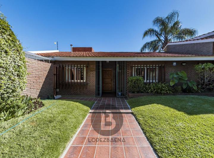 Casa 4 ambientes en Cerro de las Rosas — Venta Casa 3 Dorm Refaccionada - Cerro de las Rosas — Venta, foto 3 de 8