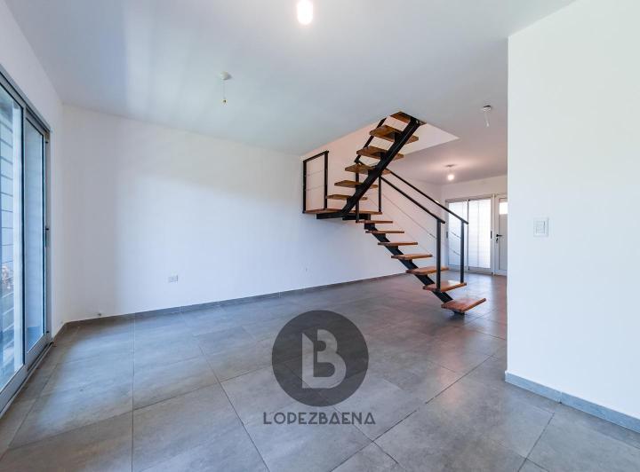 Dúplex 3 dorm. en Nuevo Urca — Nuevo Urca - 3 Dorm - 3 Baños - Próximo a Valle Escondido - NO Apto Credito! — Venta, foto 3 de 8