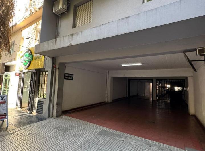 Cochera en Nueva Córdoba — Buenos Aires al 900 — Venta, foto 3 de 8