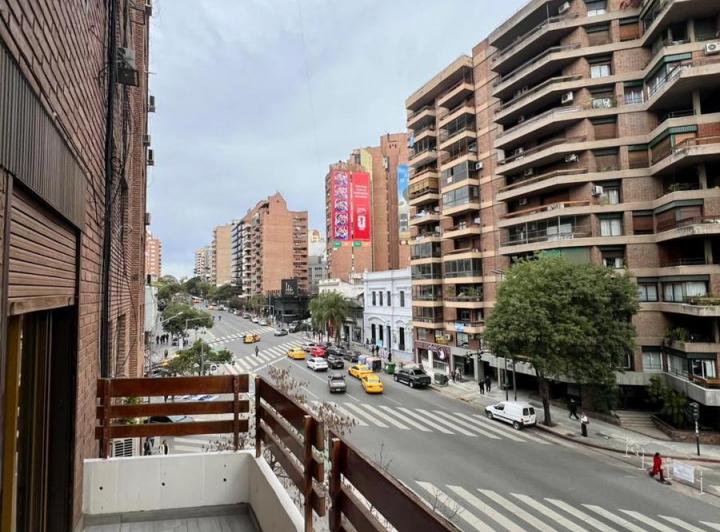 Departamento 3 ambientes en Nueva Córdoba — Av. Hipólito Irigoyen al 100 — Venta, foto 1 de 8