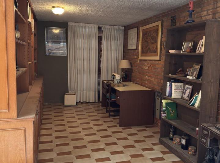 Casa 10 ambientes en Villa Cabrera — Padre Galeano al 2100 — Venta, foto 2 de 8