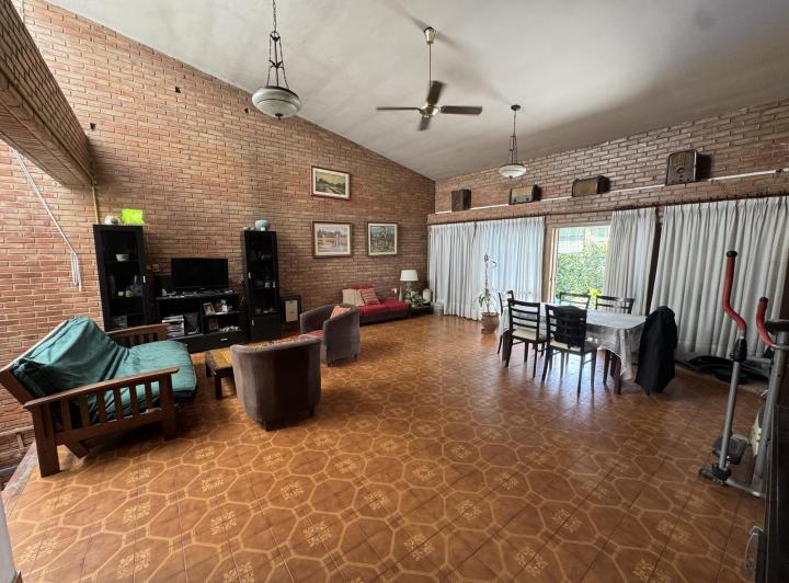 Casa 10 ambientes en Villa Cabrera — Padre Galeano al 2100 — Venta, foto 4 de 8