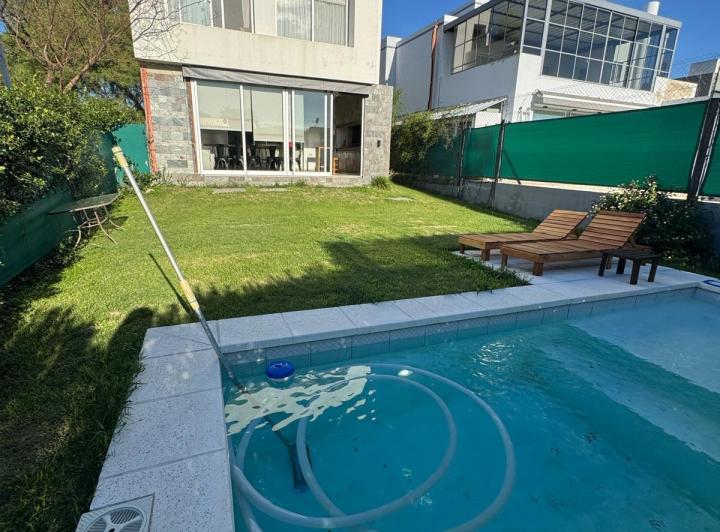 Casa 3 dorm. en La Estanzuela — Jorge Luis Borges al 400 - La Calera- La Estanzuela — Venta, foto 5 de 8