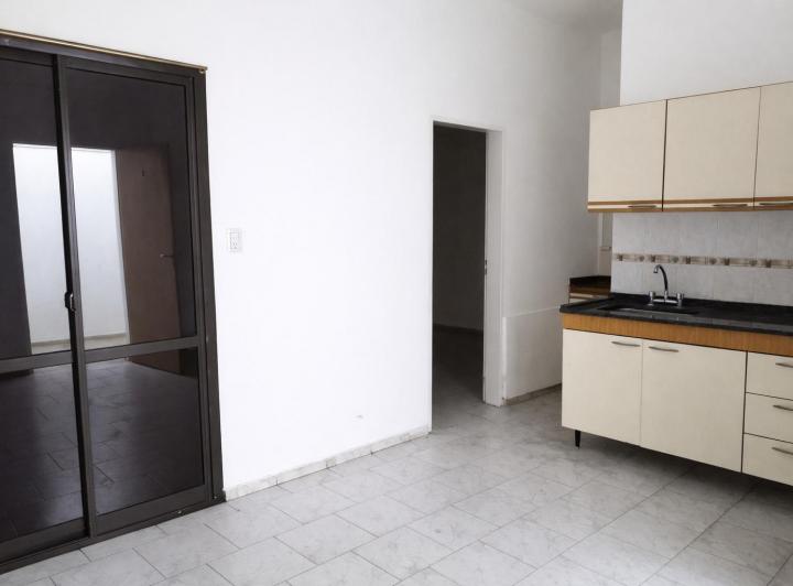 Departamento 2 ambientes en Centro — Sarmiento al 300 — Venta, foto 2 de 8