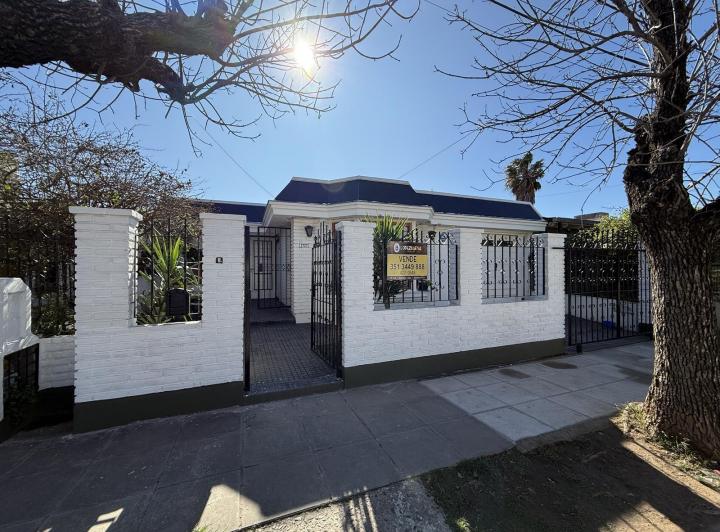Casa 4 amb en Barrio Cerveceros — Martiniano Scieppaquercia al 2700 — Venta, foto 3 de 8