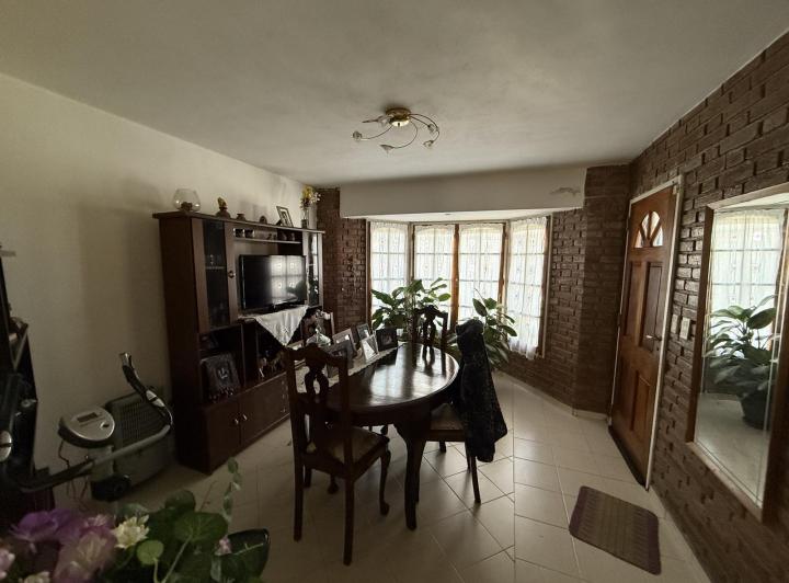 Casa 4 amb en Barrio Cerveceros — Martiniano Scieppaquercia al 2700 — Venta, foto 4 de 8