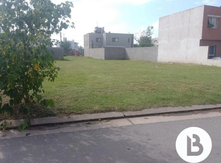 Terreno en Valle Cercano — José Benito Cottolengo Esq. Río Negro — Venta, foto 1 de 8